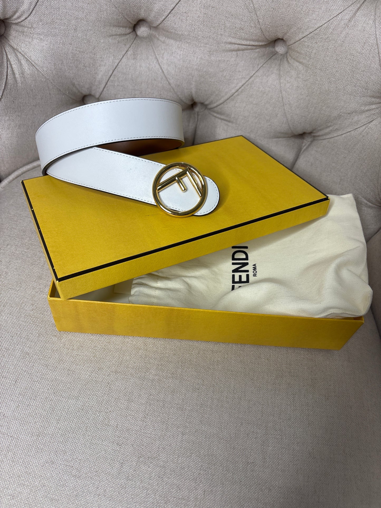 Fendi Belt Reversible 75. Great Condition.comes with box, Dustbag and receipt.