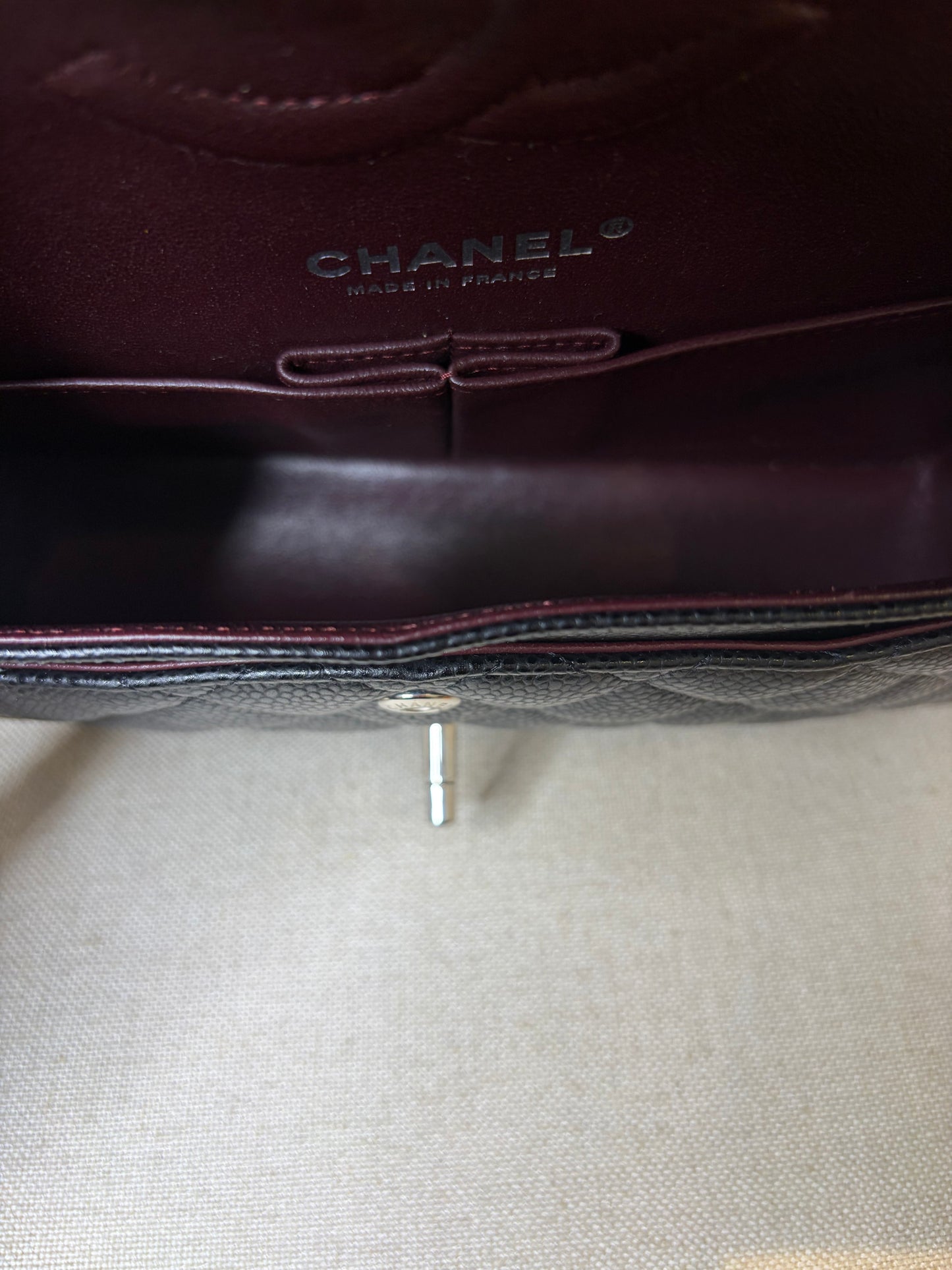 Chanel Classic Medium in Black Caviar SHW series 26(2018). Fullset w receipt