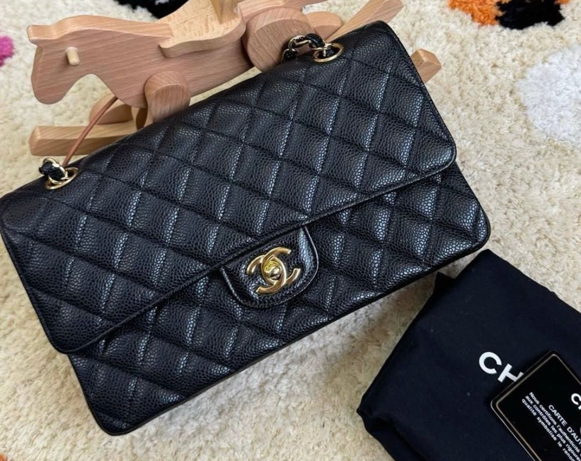 Chanel Classic Flap Small in Black Caviar GHW