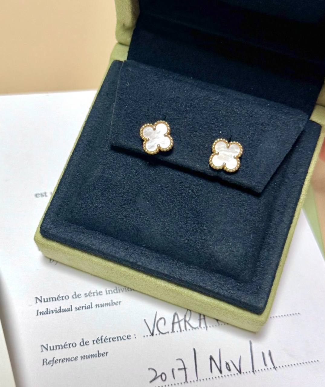 VCA Sweet Alhambra Earrings 18k Yellow Gold, Mother Of Pearl - year 2017