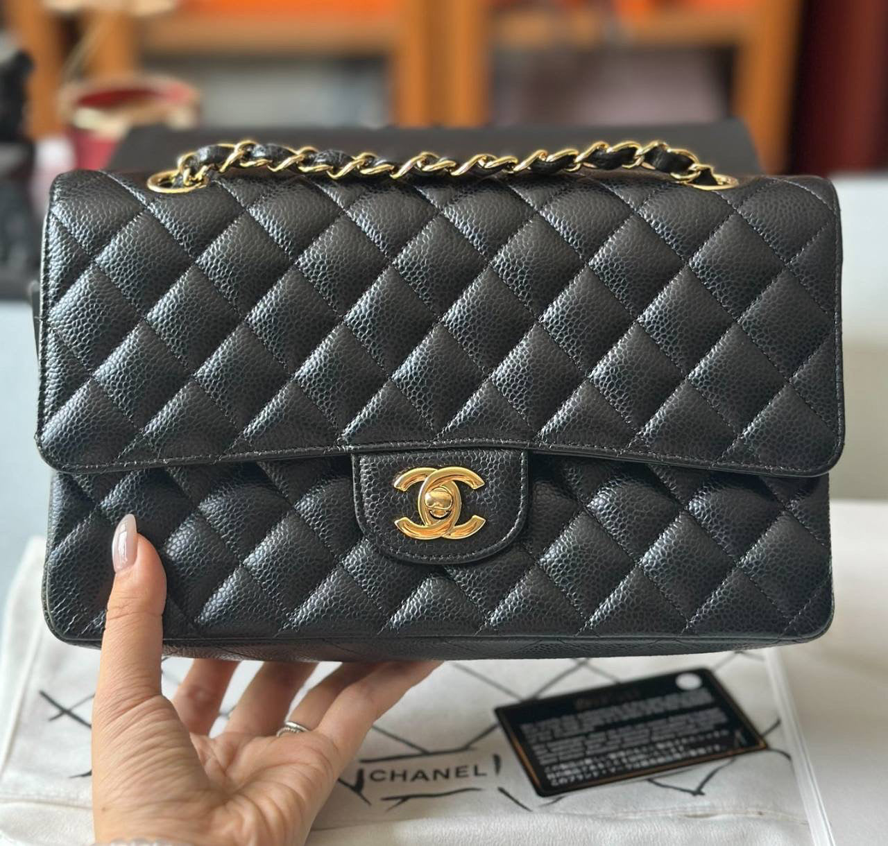 Chanel Classic Flap Medium in Black Caviar GHW - series 25 (2018).