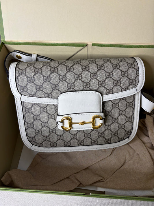 Gucci Horsebit 1955 medium shoulder bag white