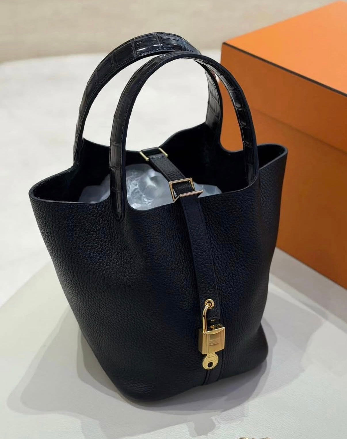 HERMES Picotin 18 Touch in Black TC/Crocodile Leather GHW - Z stamp (2021).full set cites & receipt