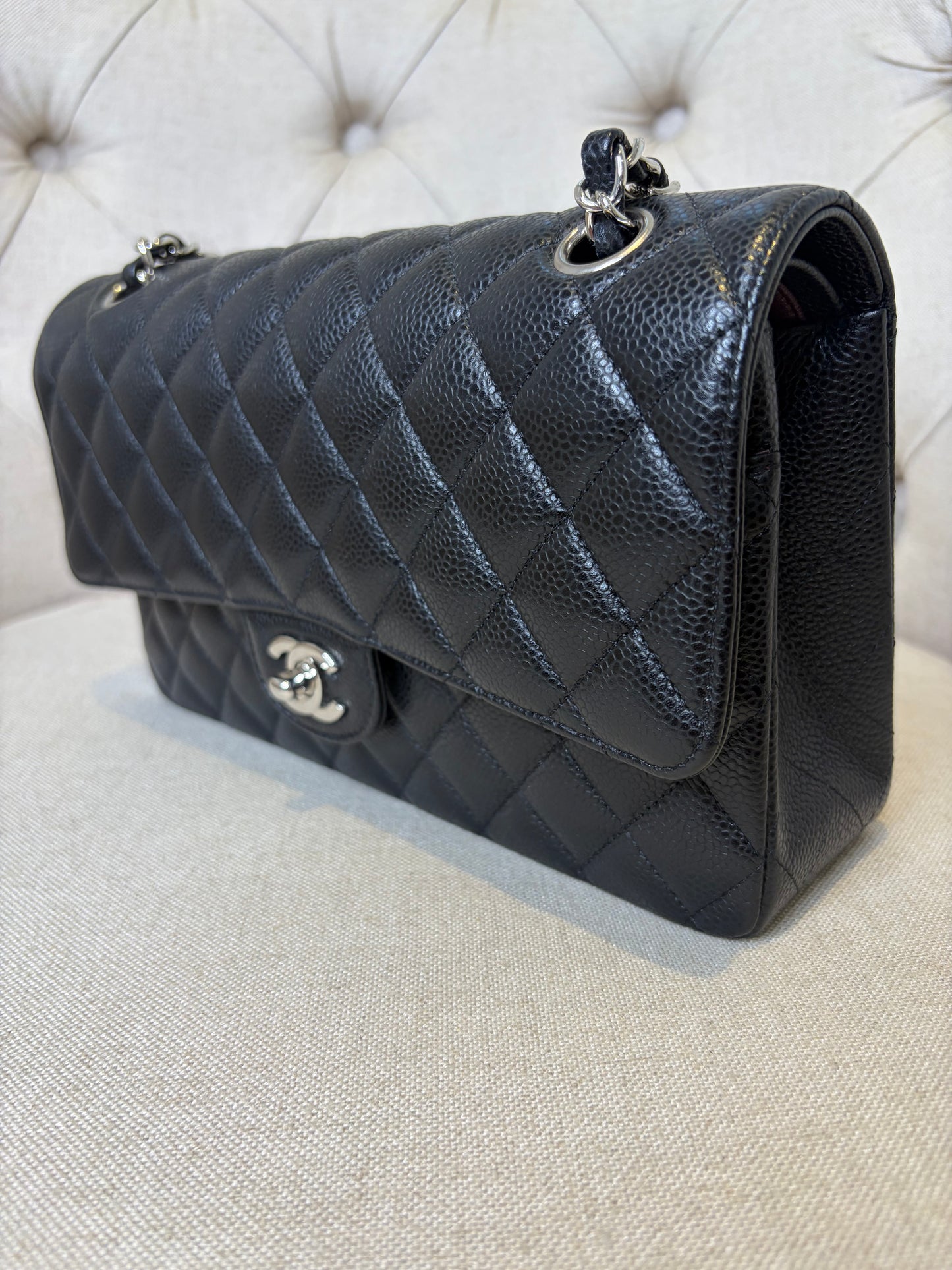 Chanel Classic Medium in Black Caviar SHW series 26(2018). Fullset w receipt