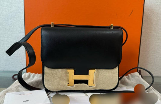 Hermes Mini Constance in Black Epsom
GHW - Y Stamp(2020)