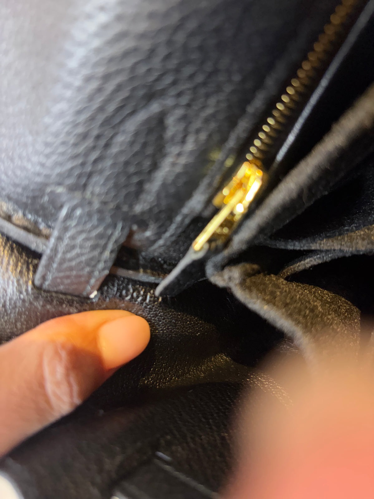 Hermes Kelly 25 in black Togo GHW C stamp(2018)