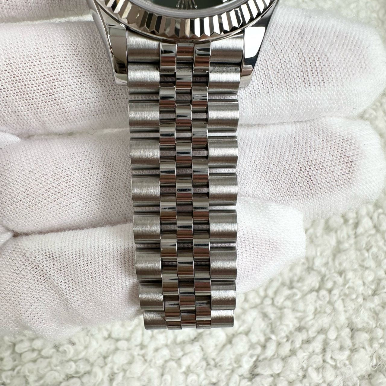 ROLEX Datejust 31mm in Jubilee Strap, Mint Green Dial - year 2021. full set no receipt