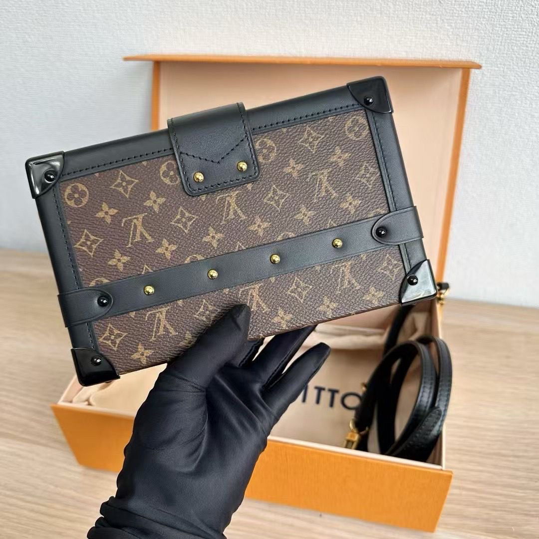 Louis Vuitton Petite Malle Monogram