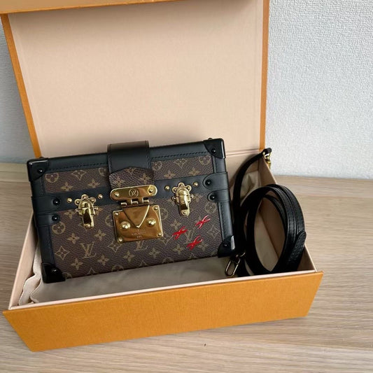 Louis Vuitton Petite Malle Monogram