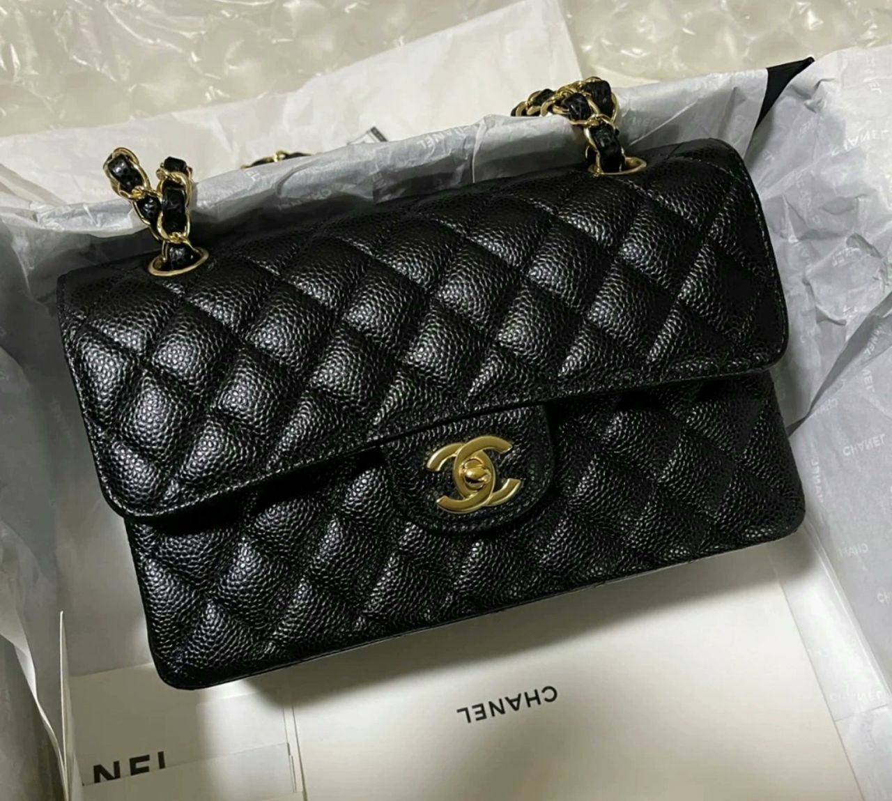 Chanel Classic flap small in caviar GHW microchip