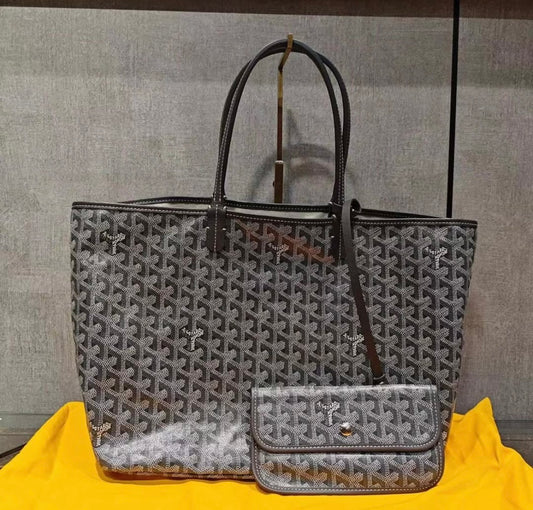 Goyard Saint Louis PM in grey