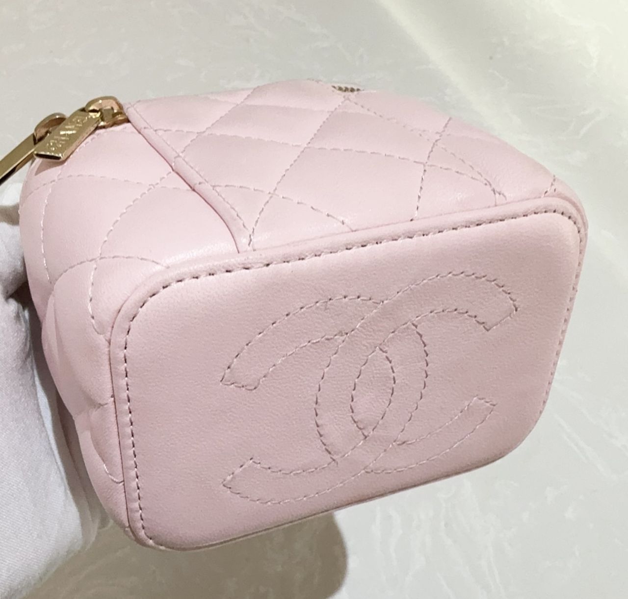 Chanel 22S Mini Vanity Case Coco Chain in Pink Lambskin GHW - series 32