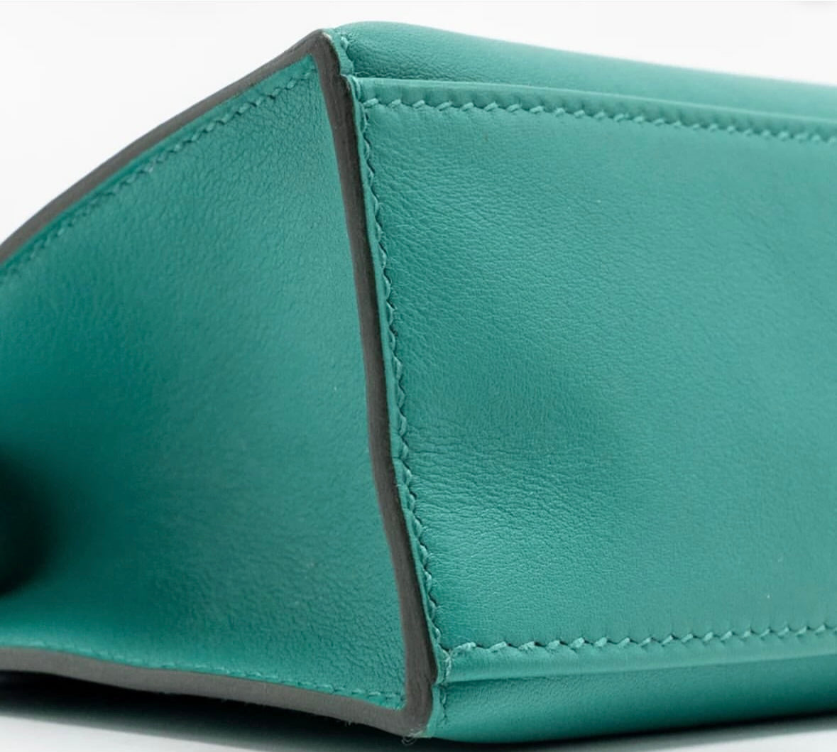 Hermes Kelly Pochette Swift Vert Verone GHW- C stamp(2018). Fullset with receipt)(Australia seller).