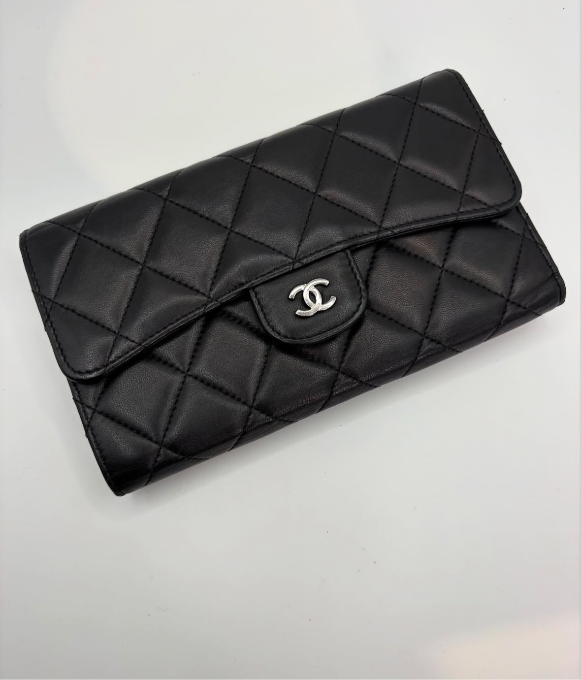Chanel Classic Wallet in Lambskin SHW