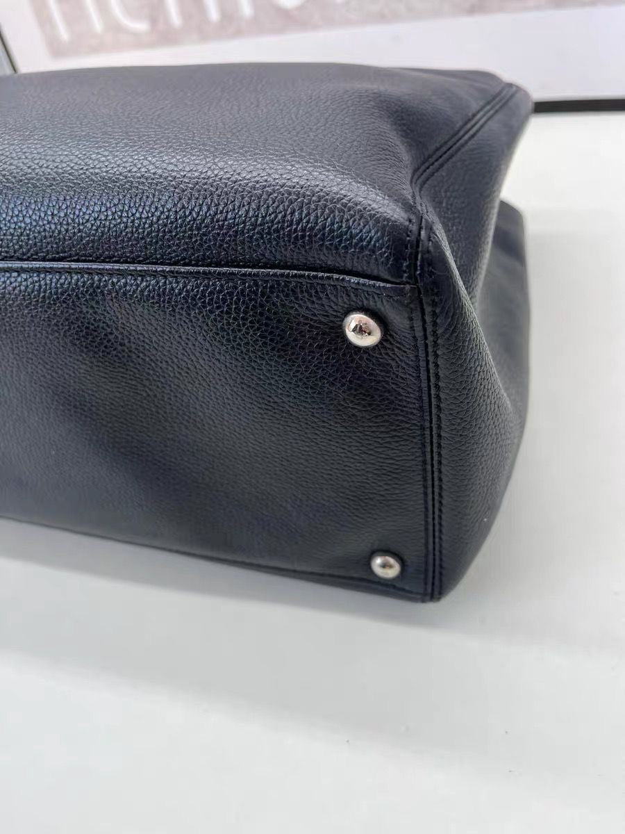 Vintage Chanel medium tote bag in black calfskin SHW series 19, have card and strap.