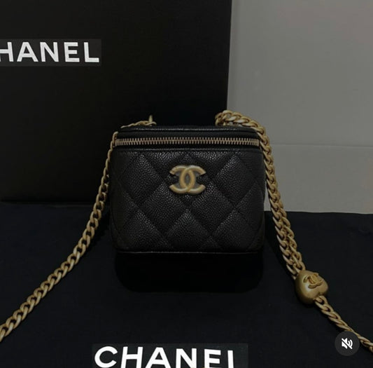Chanel 23P Heart Adjustable Chain Mini Vanity in Black Cavair GHW - Microchip