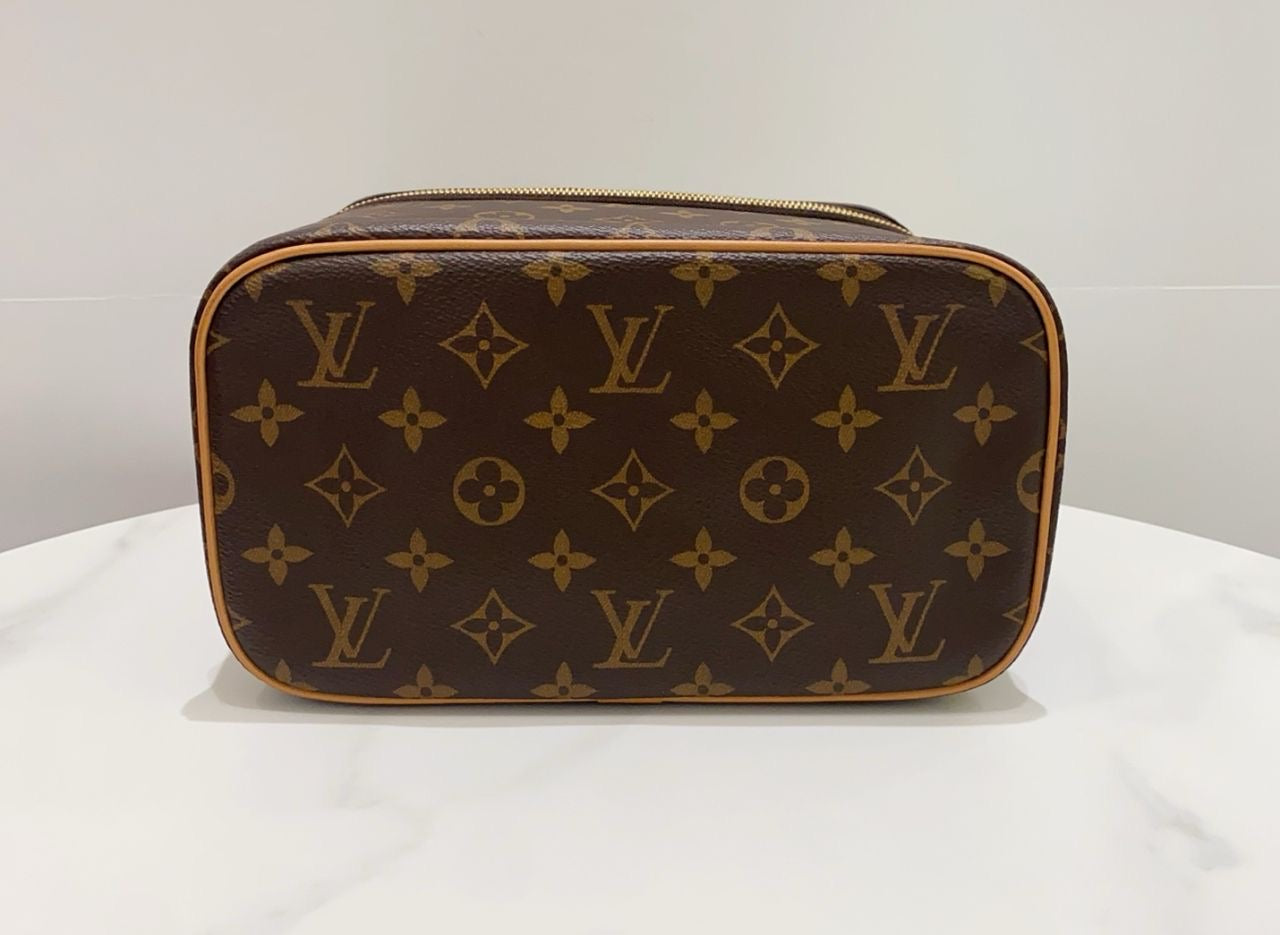 Louis Vuitton Nice BB.
