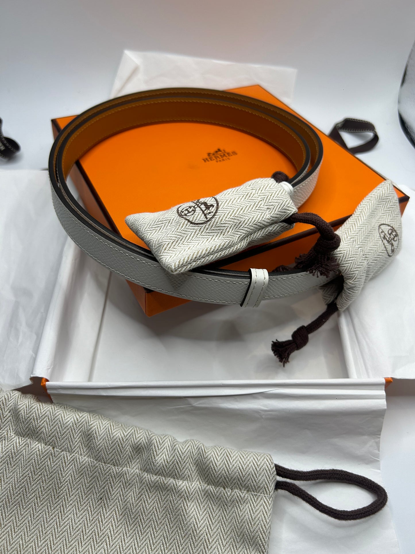 Hermes Kelly 18 Belt Blanc/Gold Epsom GHW Z Stamp (2021).