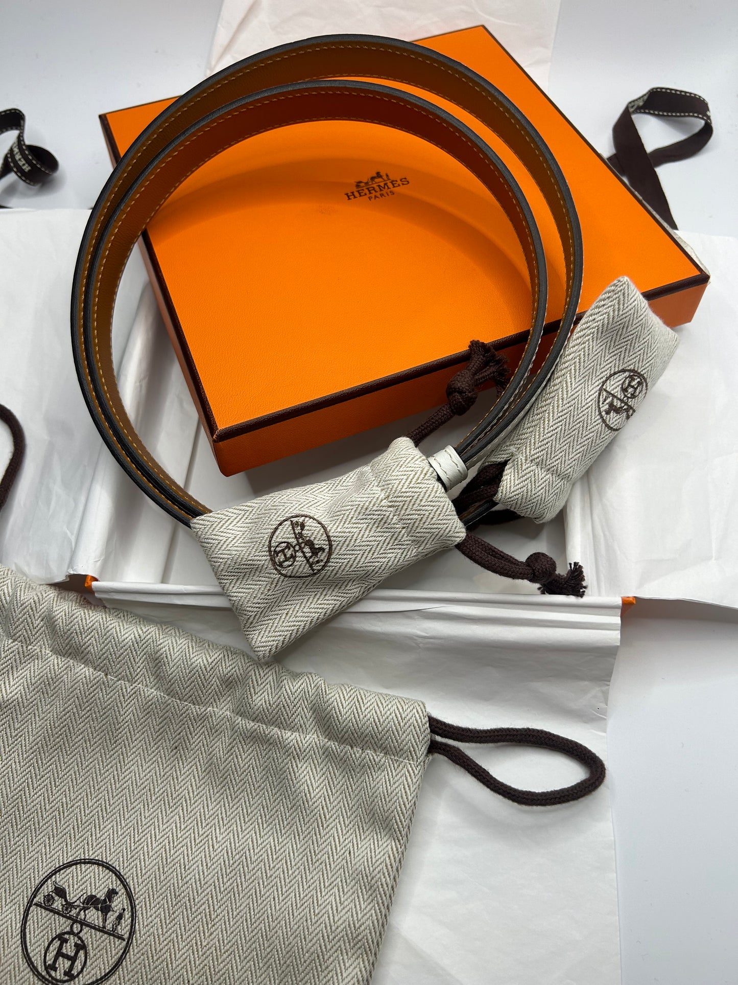 Hermes Kelly 18 Belt Blanc/Gold Epsom GHW Z Stamp (2021).