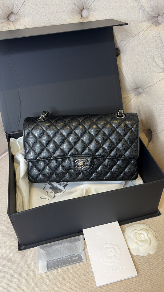 Chanel Classic Medium in Black Caviar SHW series 26(2018). Fullset w receipt