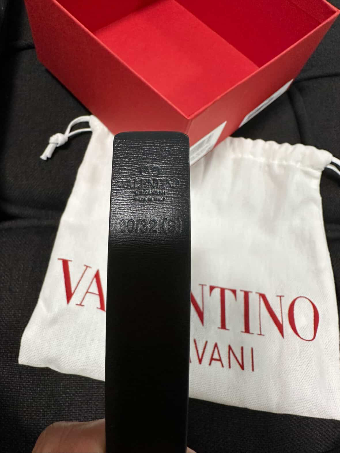 Valentino Garavani V Ring 20MM size 80/S Reversible belt Selleria/Black