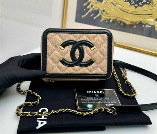 CHANEL Filigree Mini Vanity Case