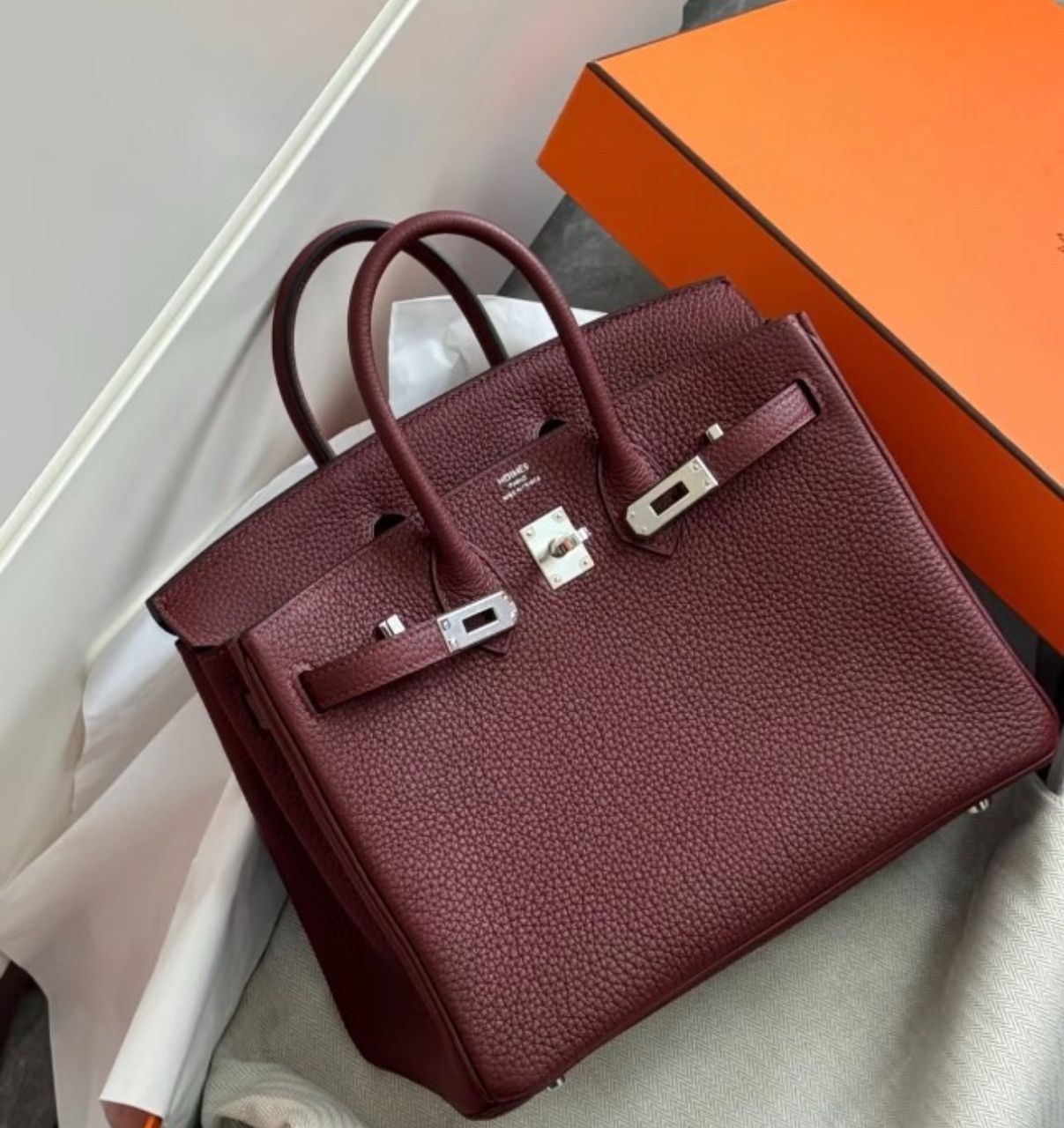 Hermes Birkin 25 in rouge h Togo leather PHW W stamp(2025). full set with receipt.