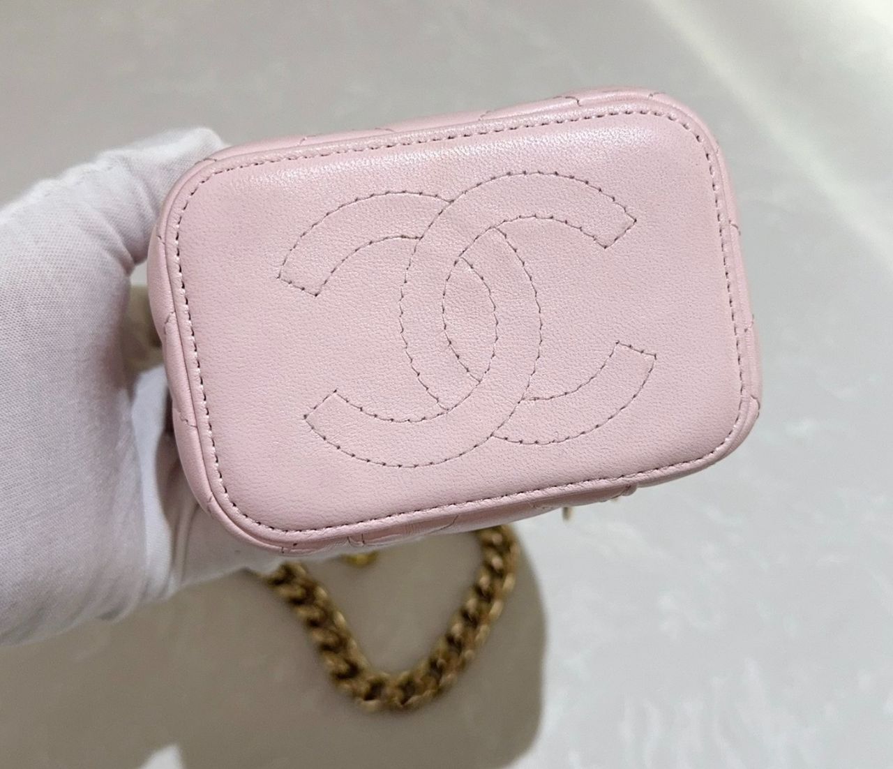 Chanel 22S Mini Vanity Case Coco Chain in Pink Lambskin GHW - series 32