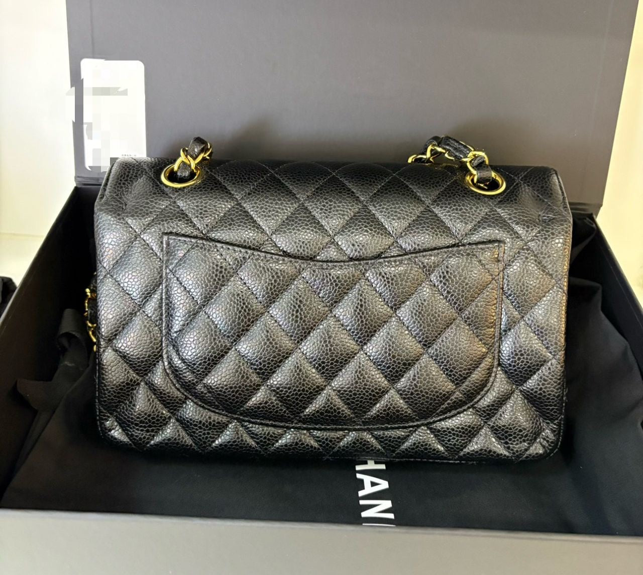 Classic flap small in black caviar GHW microchip (year 2023)