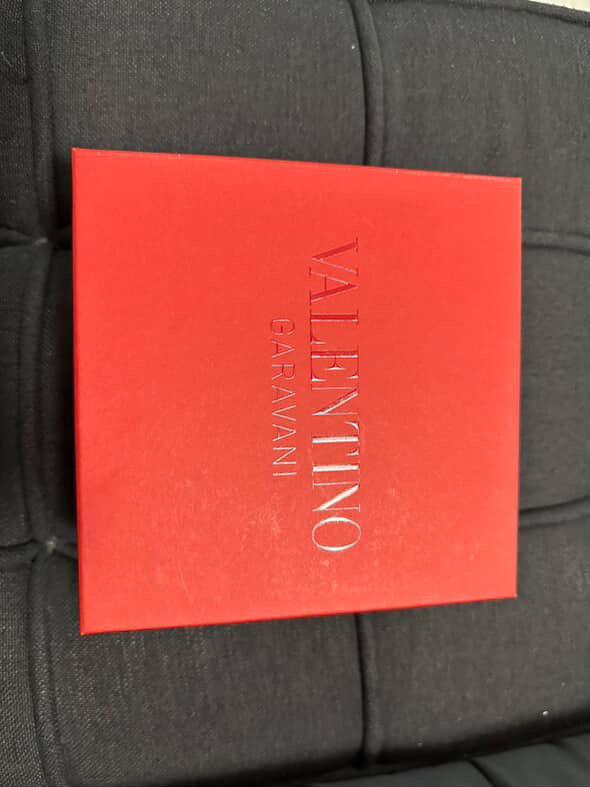 Valentino Garavani V Ring 20MM size 80/S Reversible belt Selleria/Black