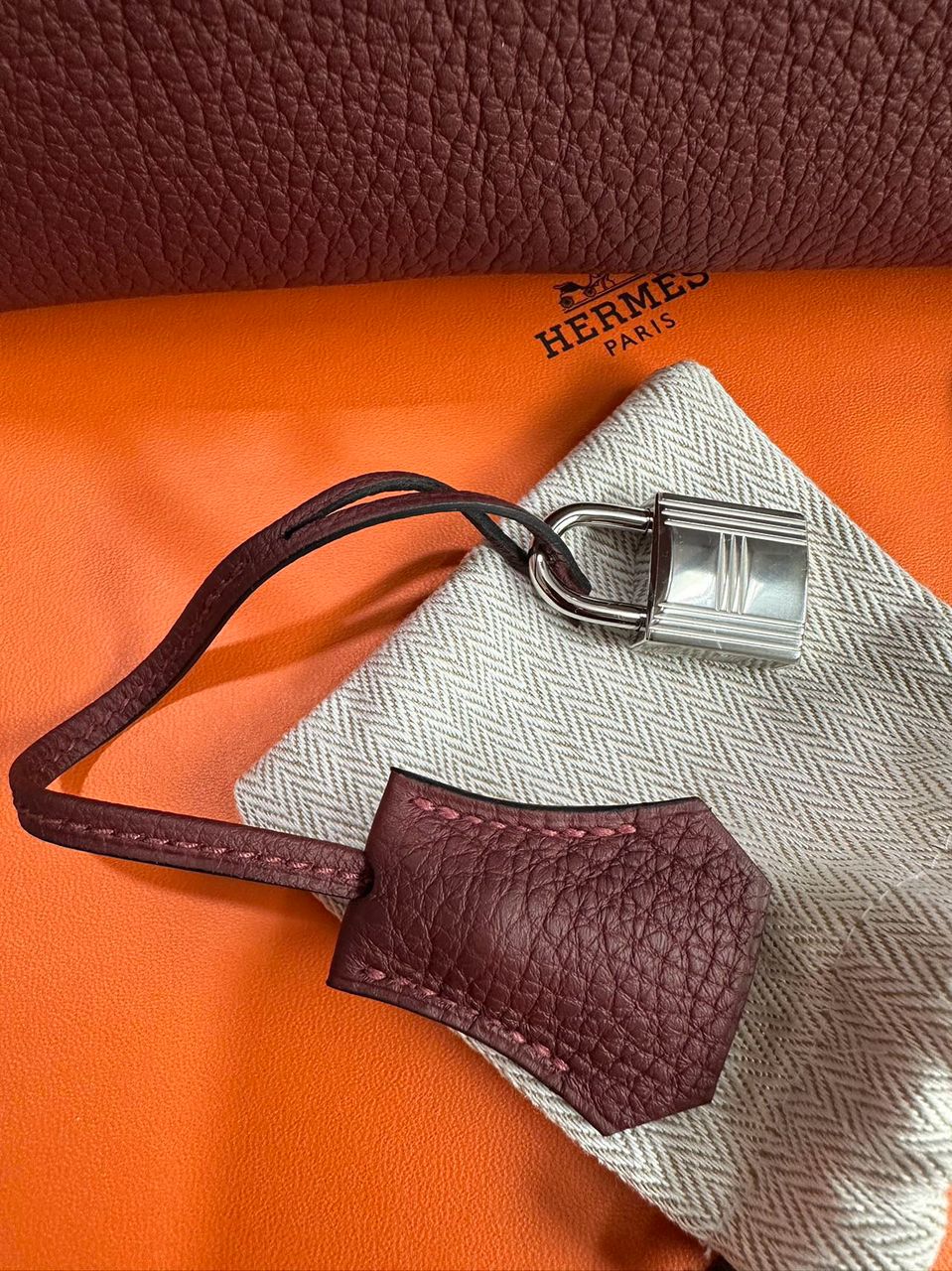 Hermes Birkin 25 in rouge h Togo leather PHW W stamp(2025). full set with receipt.