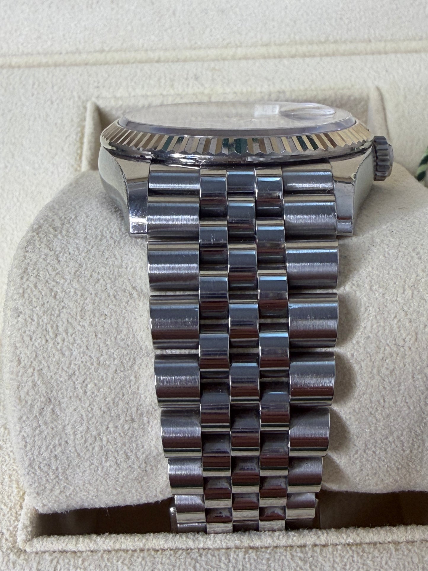 Women’s Rolex Datejust 36 Black Dial with Diamonds Oystersteel Jubilee -Year 2021