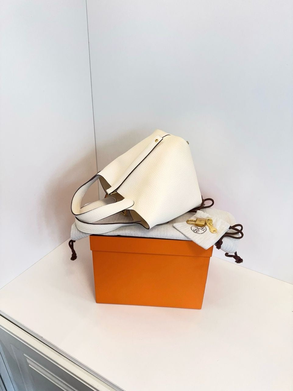 HERMES Picotin 18 in Nata TC Leather GHW - U stamp(2022)