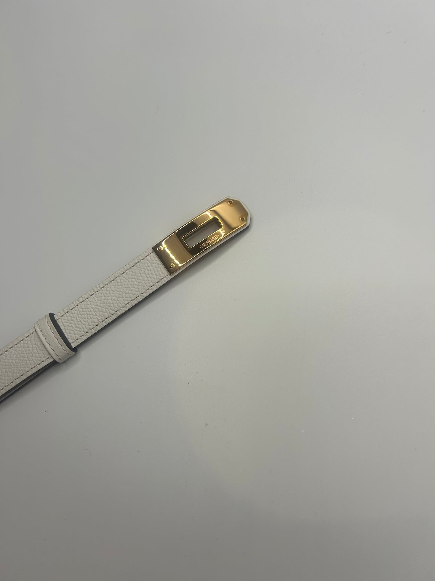 Hermes Kelly 18 Belt Blanc/Gold Epsom GHW Z Stamp (2021).