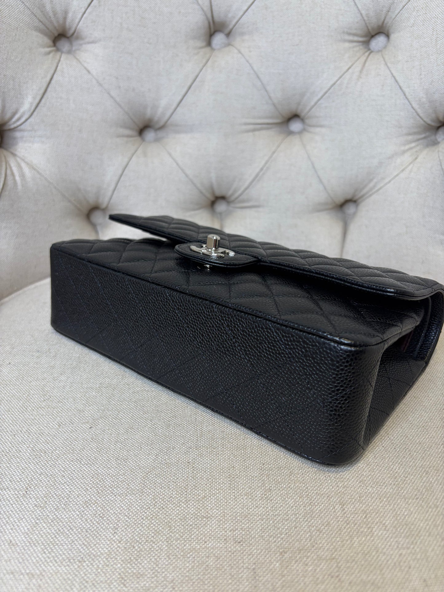 Chanel Classic Medium in Black Caviar SHW series 26(2018). Fullset w receipt