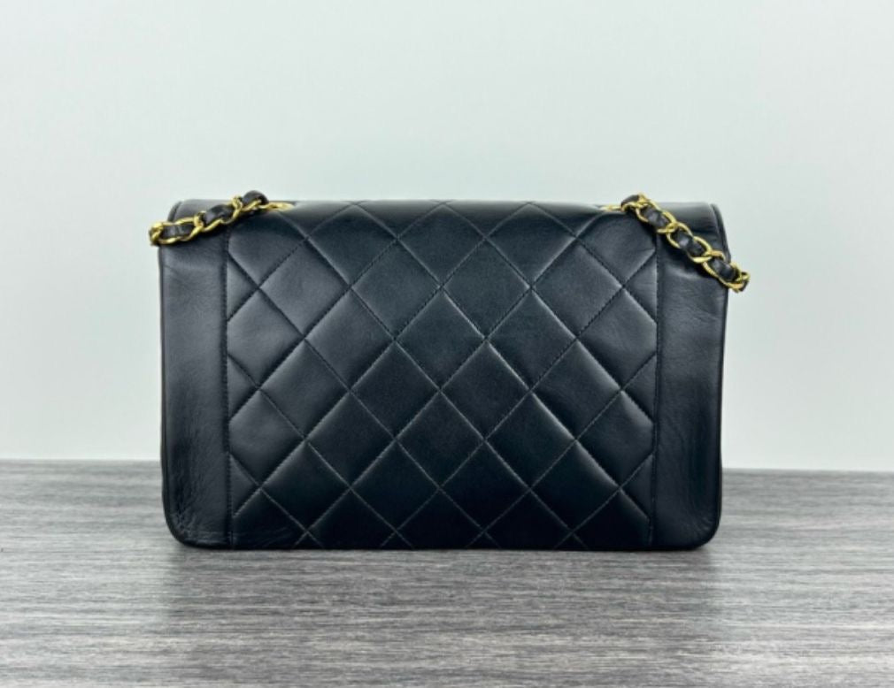 Vintage Chanel Diana flap small in black Lambskin 24k GHW - series 2