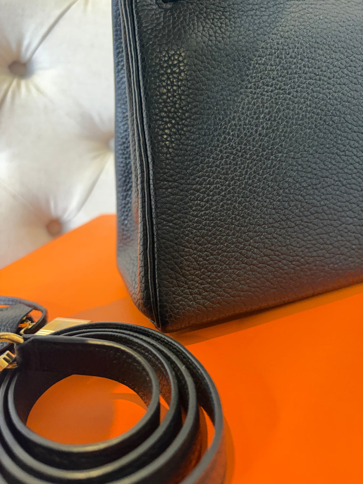 Hermes Kelly 25 in black Togo GHW C stamp(2018)