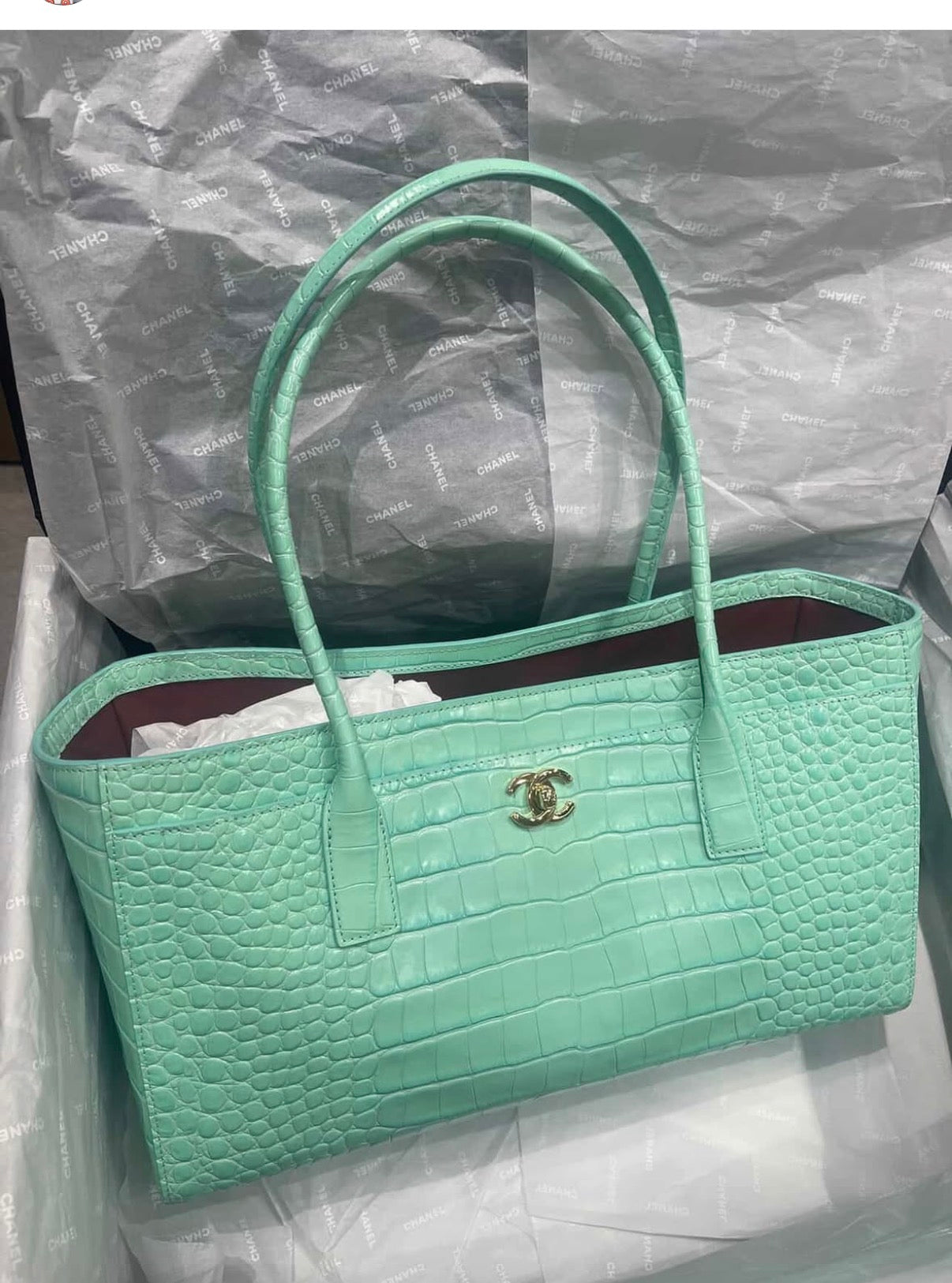 Brand New Chanel small Tote Crocodile Embossed Calfskin & Gold-Tone Metal 
Green. Fullset w receipt