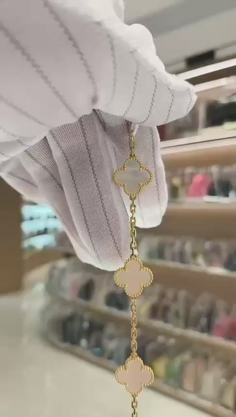 VCA bracelet mother of pearl (2020) (20% DEPOSIT)